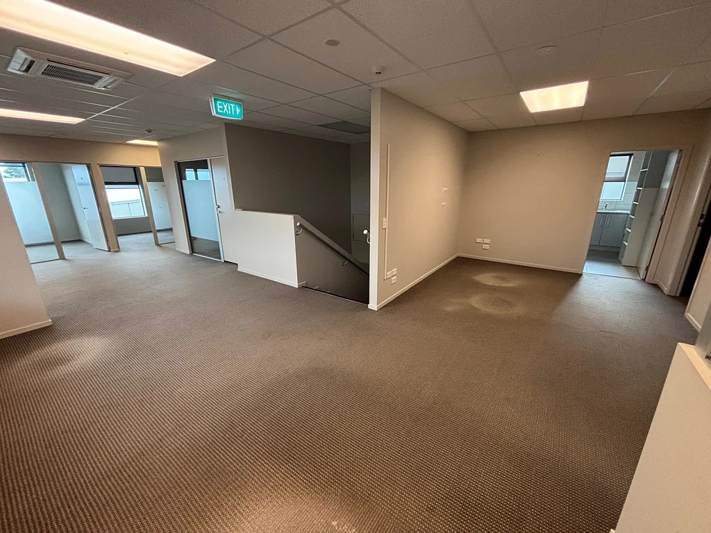 Paraparaumu  190 =sqm central Paraparaumu a Grade Office