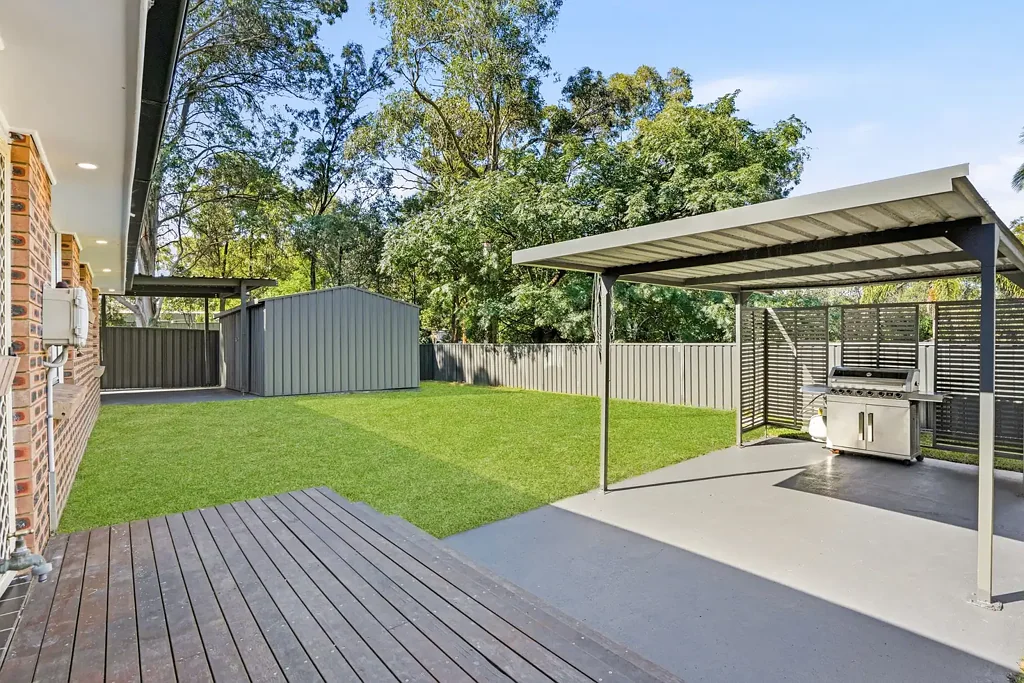 Glossodia 3房  Freshly updated family home with side access & shed