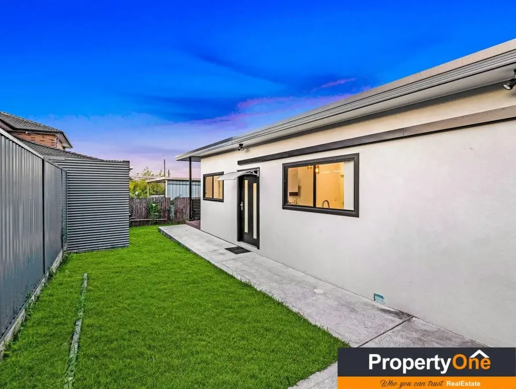 2 Bedroom Granny Flat in Greenacre For Lease.
Don't Miss out!!!