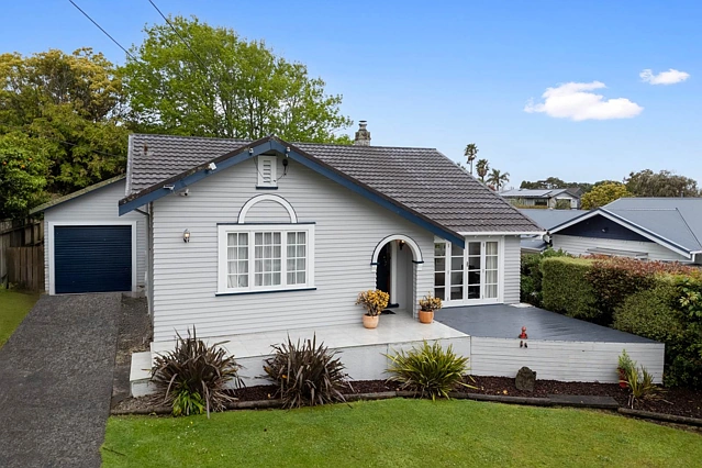 11 Grande Avenue, Mt Albert, Auckland City