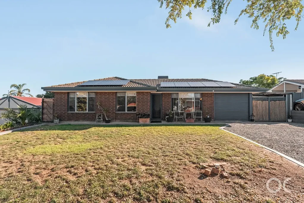 3 Scullin Crescent, Trott Park, SA 5158
