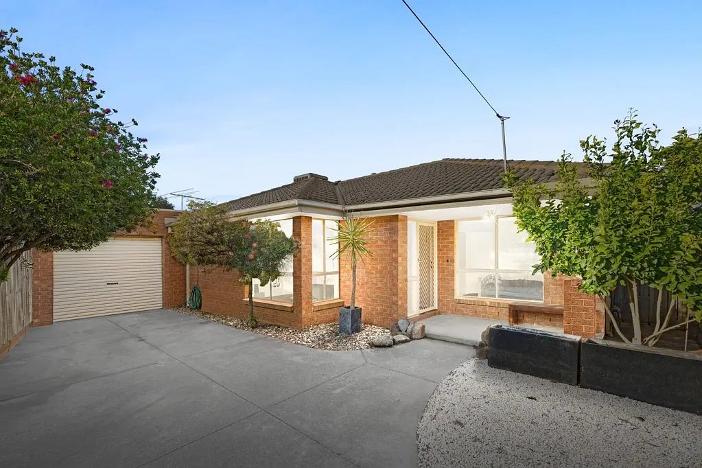 2/310 Greaves Street North, Werribee, VIC 3030