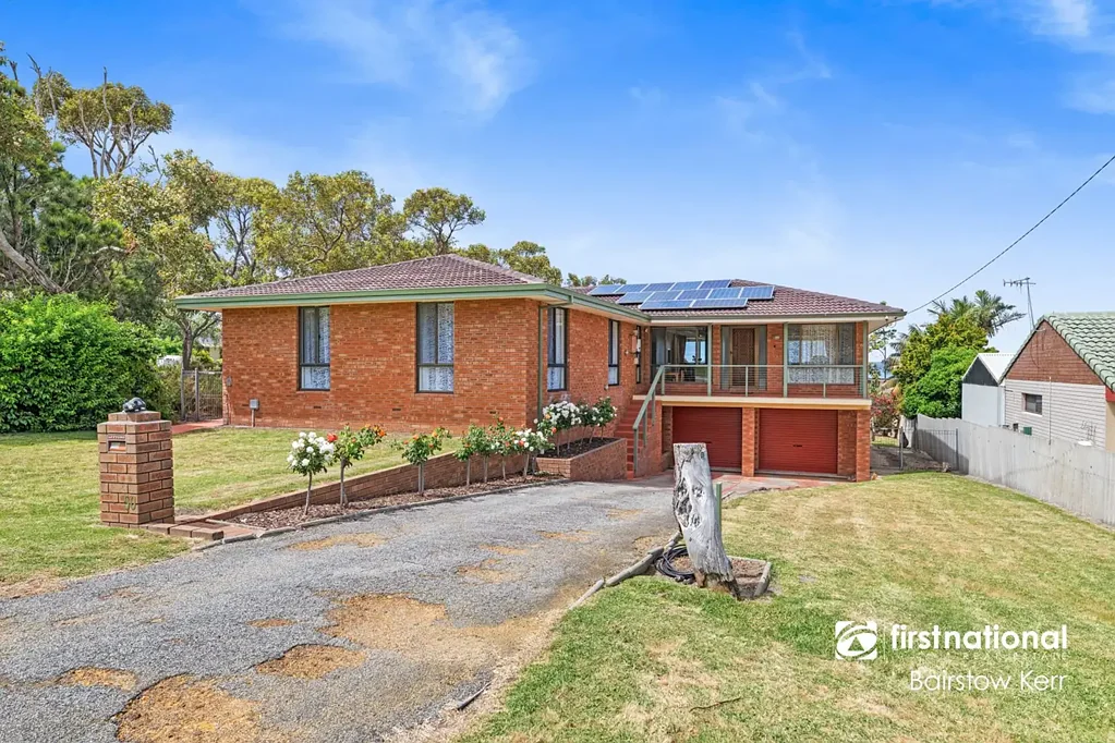 Bayonet Head 4chambre Elevated Two-Storey Family Home with Stunning Outlook