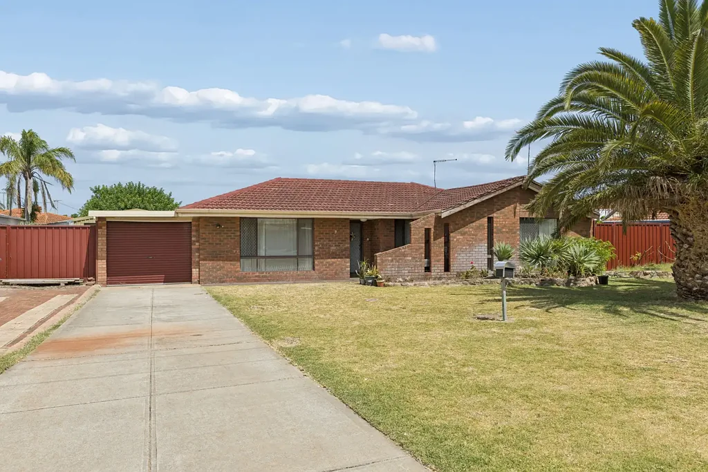 3 Waterton Way, Cooloongup, WA 6168