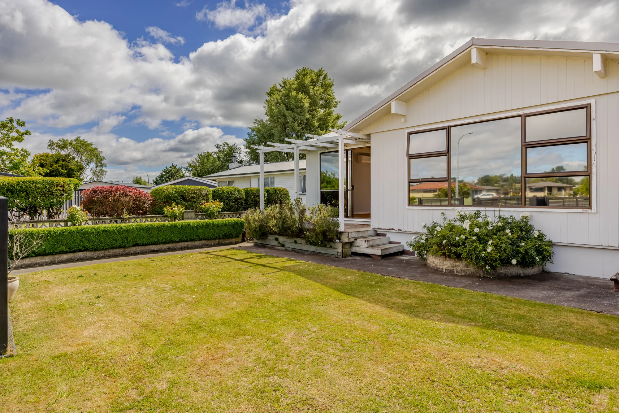 Waipukurau and Surrounds 3غرفة نوم Unlock the possibilities at 9 Willow Grove!