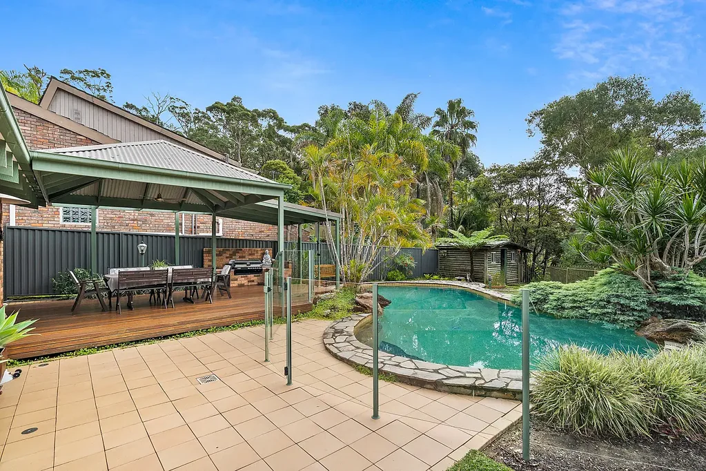 Engadine 4Moenga Family Entertainer