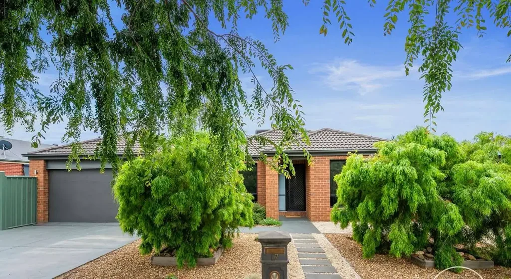 17 Candlewood Drive, Strathfieldsaye, VIC 3551