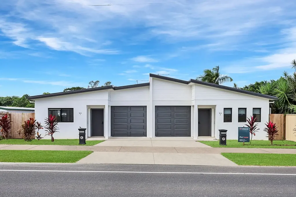 White Rock 4房  $3,400 Potential NDIS Rental Income....brand new full duplex