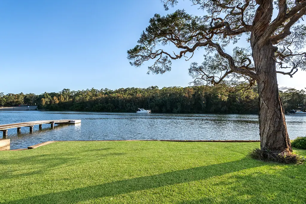 71 Burbank Avenue, Picnic Point, NSW 2213