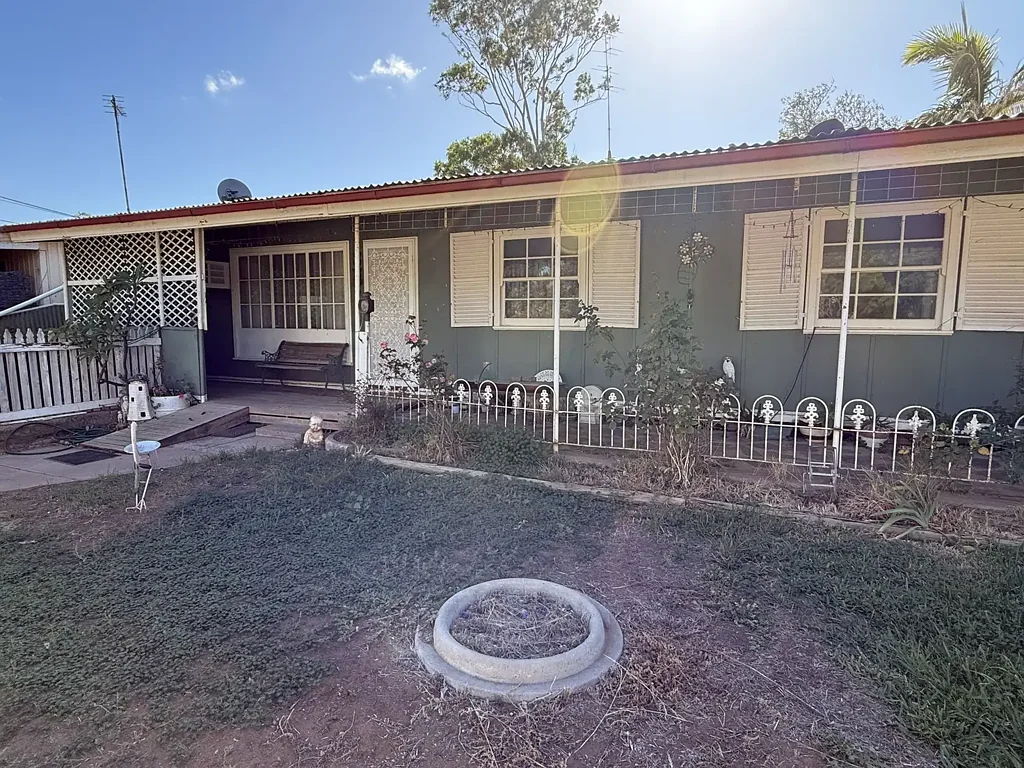 35 Railway Tce, Crystal Brook, SA 5523