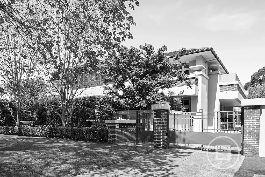2/18 North Road, Brighton, VIC 3186