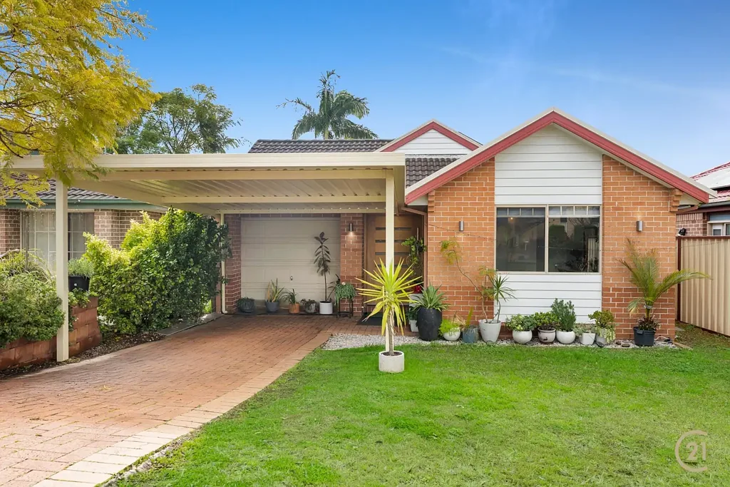 34 Cyclamen Place, Macquarie Fields, NSW 2564