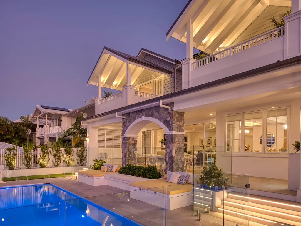 Broadbeach Waters 5 Bedroom A landmark of timeless design and coastal elegance in Broadbeach Waters' Golden Triangle