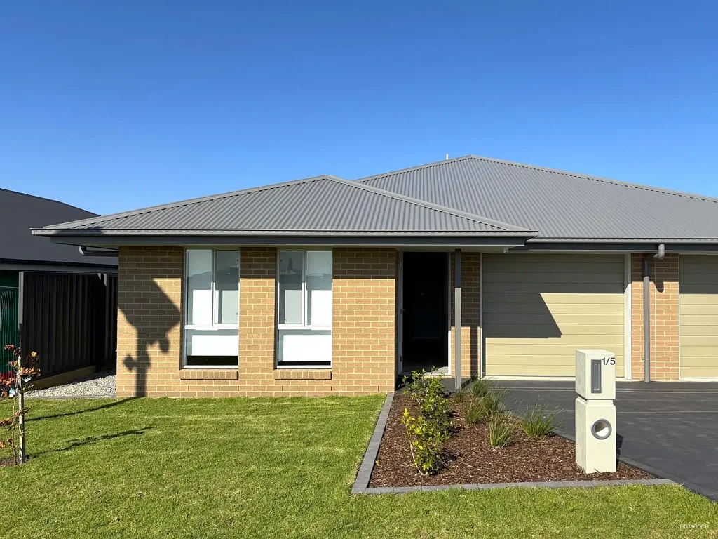 BRAND-NEW UPGRADED FAMILY HOME OFFERING DUCTED HEATING & COOLING