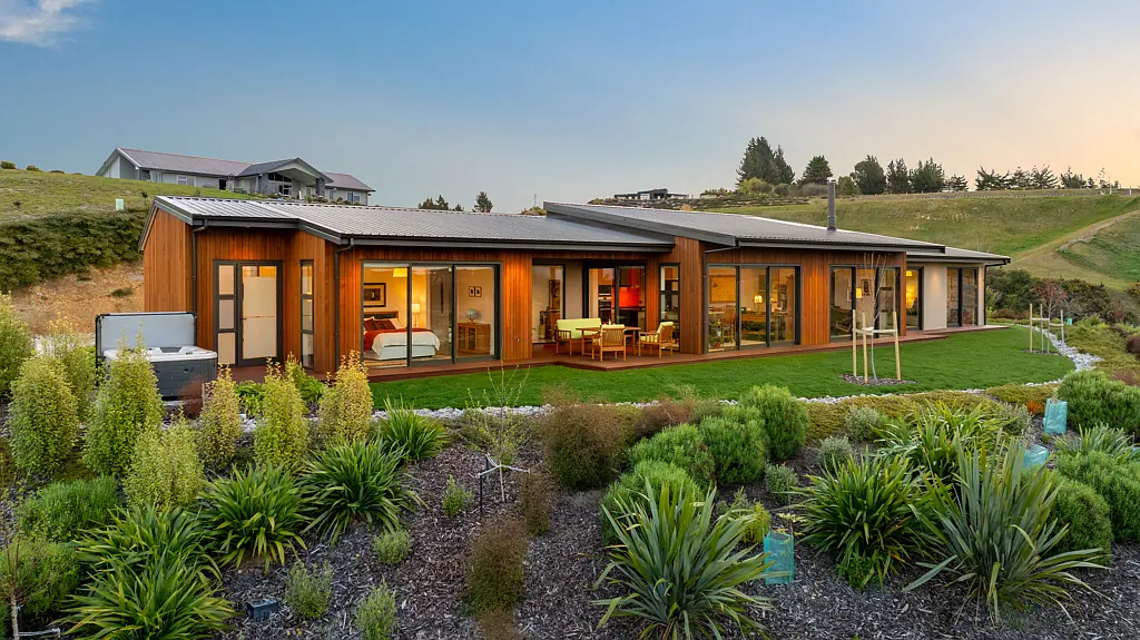 Mahana 3chambre Designer Home in Sought-After Location