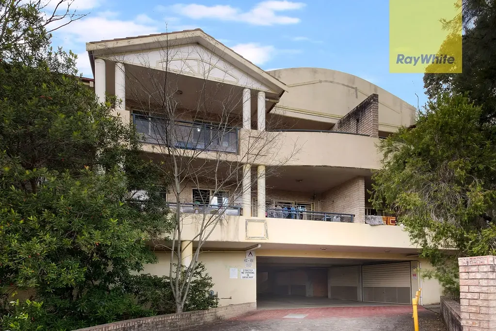 Merrylands West 2ਬੈੱਡਰੂਮ UNDER CONTRACT BY RAY WHITE PARRAMATTA GROUP