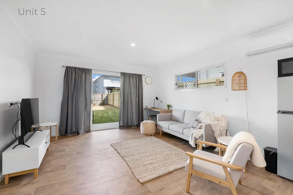 Fully Furnished, Spacious Unit- All bills included!