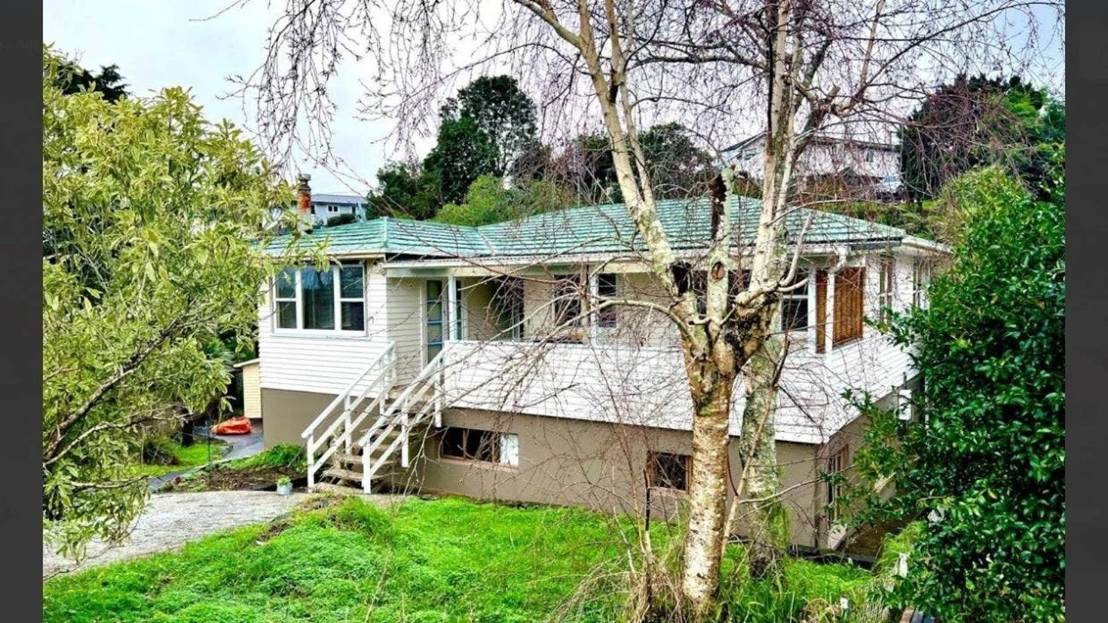 奥克兰华人走私香烟欺诈海关,名下6卧住宅今遭强制拍卖