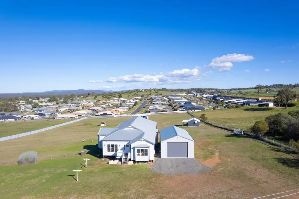 Rosenthal Heights 3Moenga COUNTRY CHARM MEETS FUTURE GROWTH