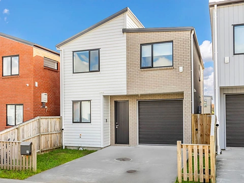 27 Coast Garden Drive, Hobsonville, Waitakere City, Auckland