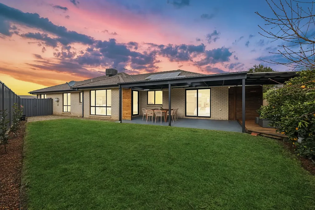 6 Phantom Street, Harrison, ACT 2914
