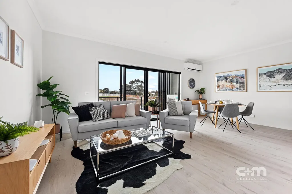 Stylish & Modern Townhouse in the Heart of Broadmeadows