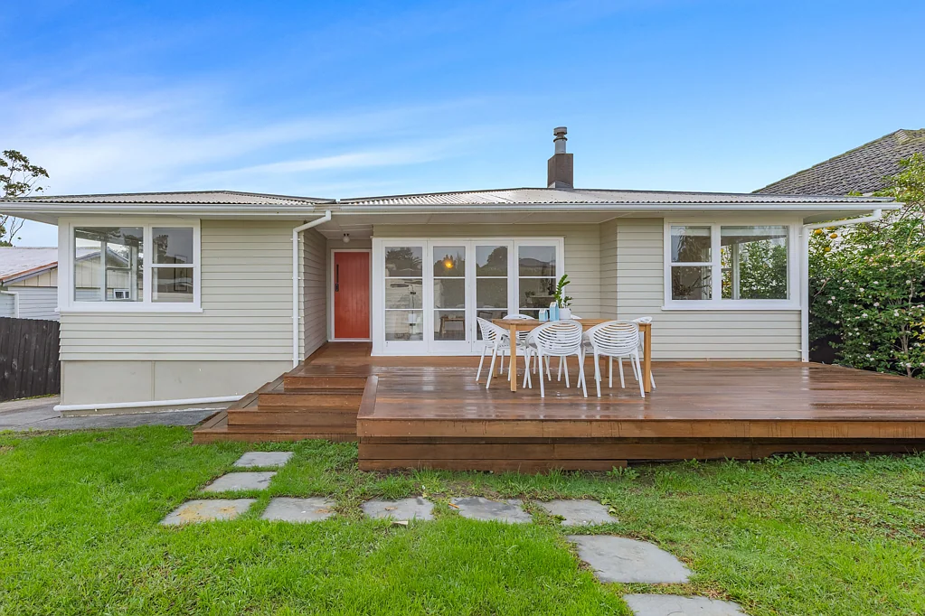 5 Maybelle Place, Kelston, Waitakere City, Auckland