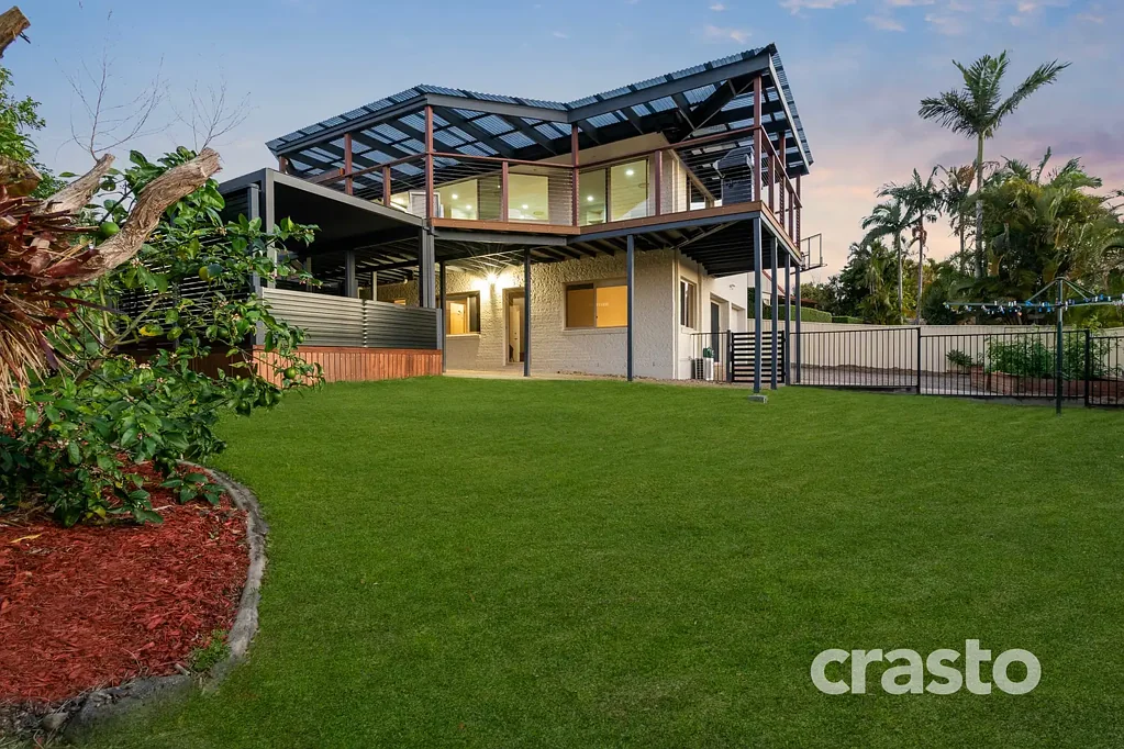 Merrimac 5房  Large Family Entertainer with Spa and Hinterland Views