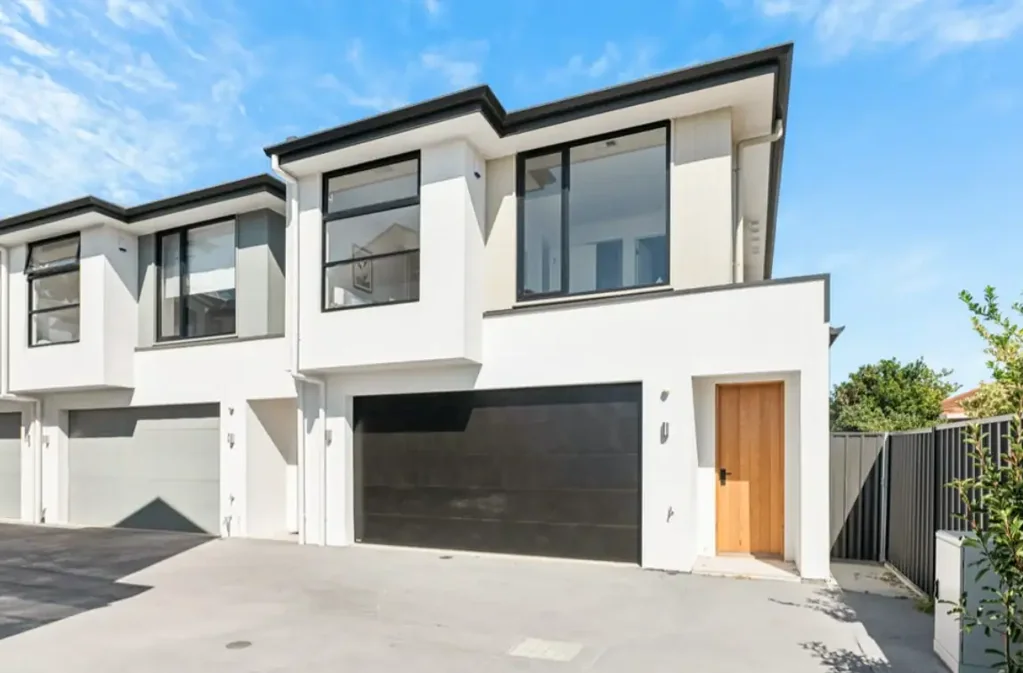 Modern Executive Townhouse in Prime City-Fringe Location