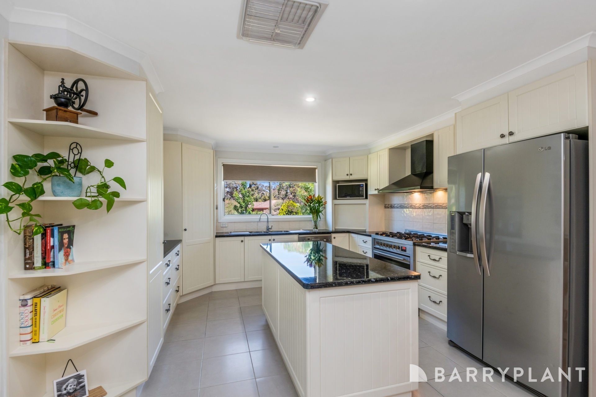 16 FOREST DR, ASCOT VIC 3551, 0 phòng ngủ, 0 phòng tắm, House