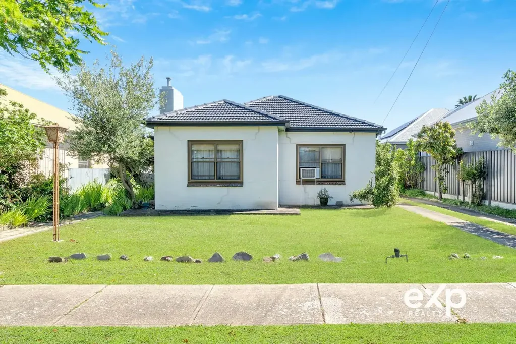Manningham 3部屋 Superb Location – Prime Opportunity on 718sqm (approx.)