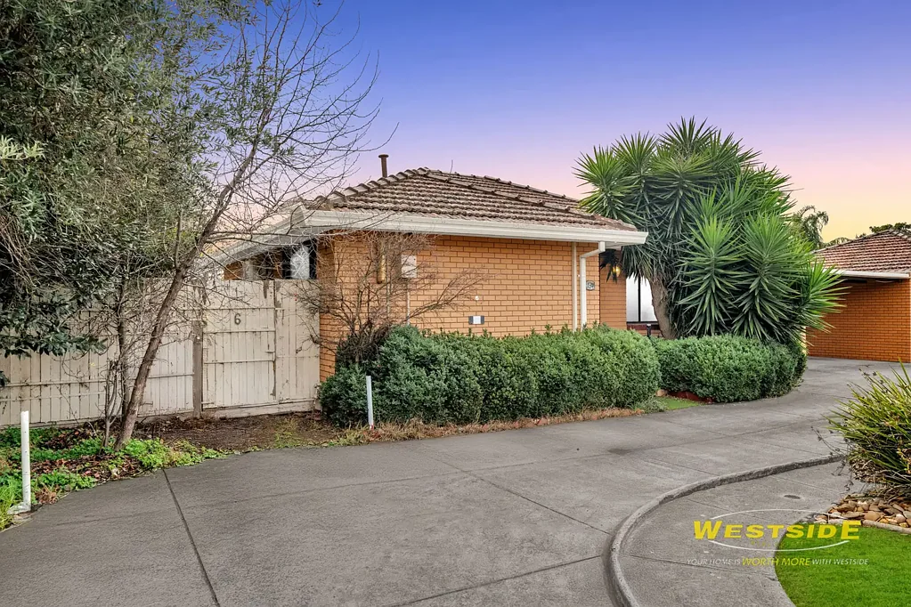 St Albans 2Moenga Perfect Start or Smart Investment in Prime St Albans Location!