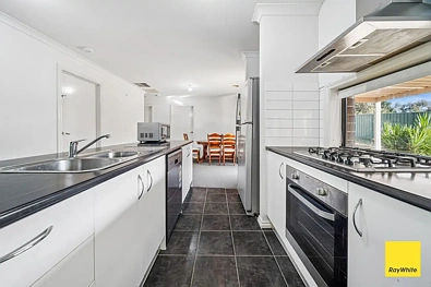 30 Everlasting Rise, Kangaroo Flat, VIC 3555, 4 Kuwarto, 2 Banyo, House