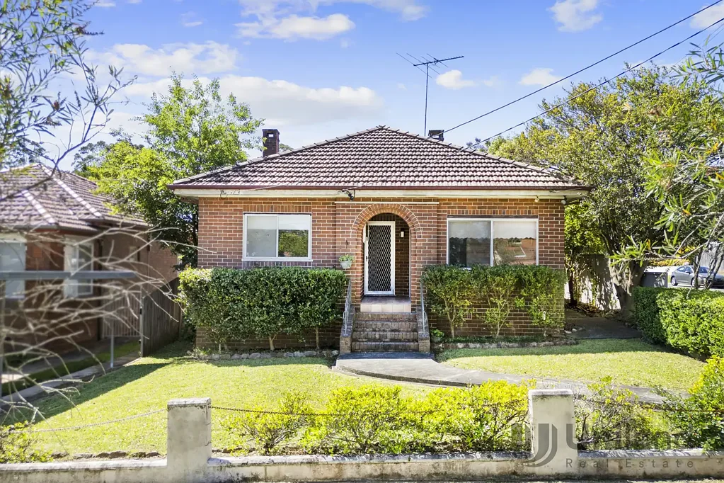 13 Holway Street, Eastwood, NSW 2122