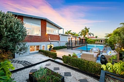 58 Sunrise Avenue, Mairangi Bay