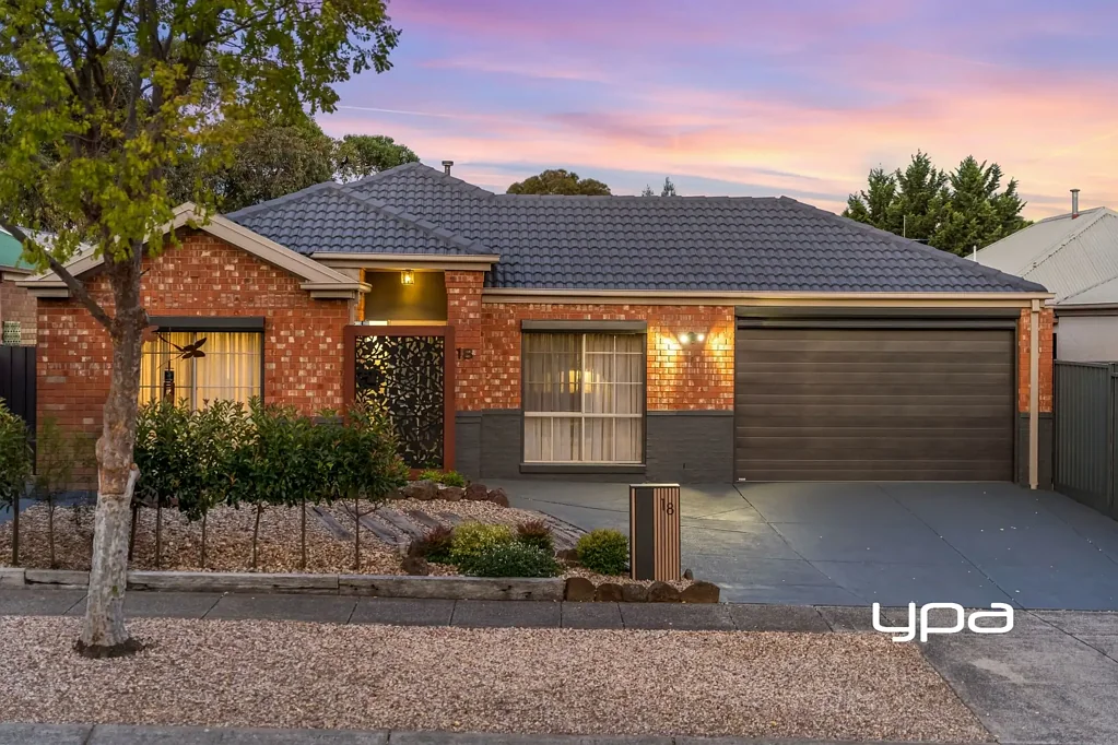 18 Thornton Avenue, Sunbury, VIC 3429