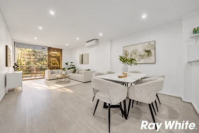 Waterloo 2બેડરૂમ House-Like 2 Bedrooms Dual Level Retreat Overlooking Crown Park