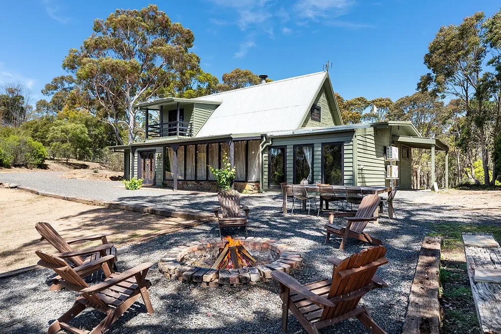 Elphinstone 4ห้องนอน Where Modern Living Meets Natural Beauty