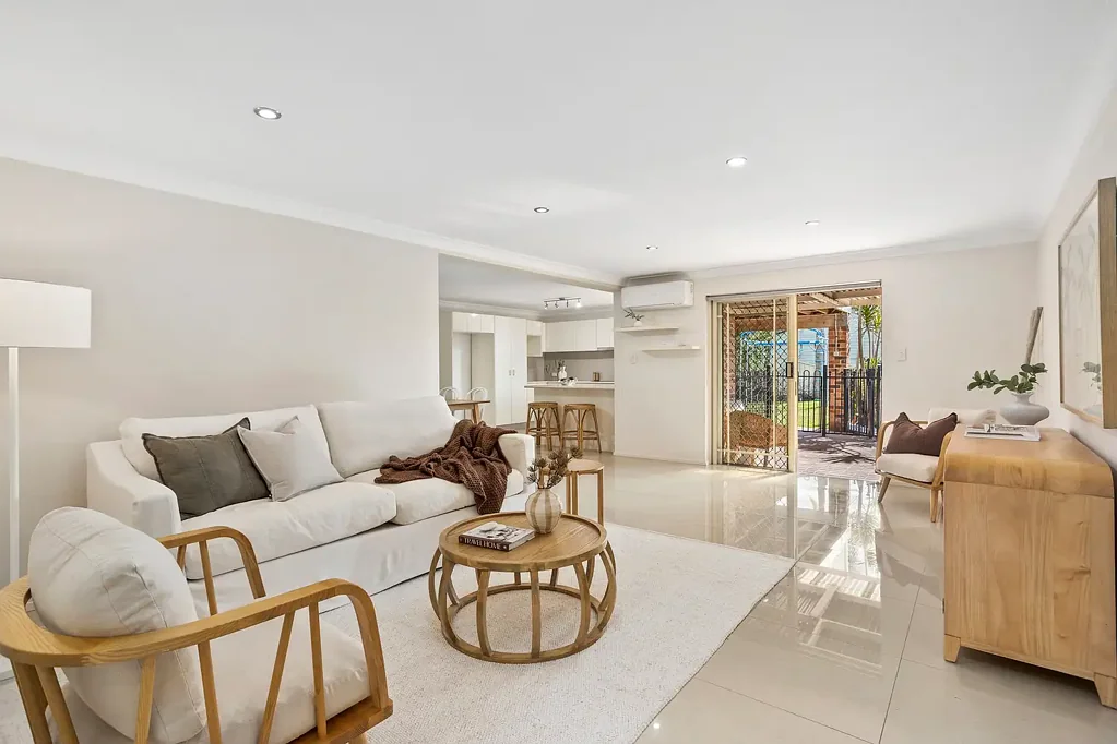 Spacious Granny Flat with Your Own Backyard