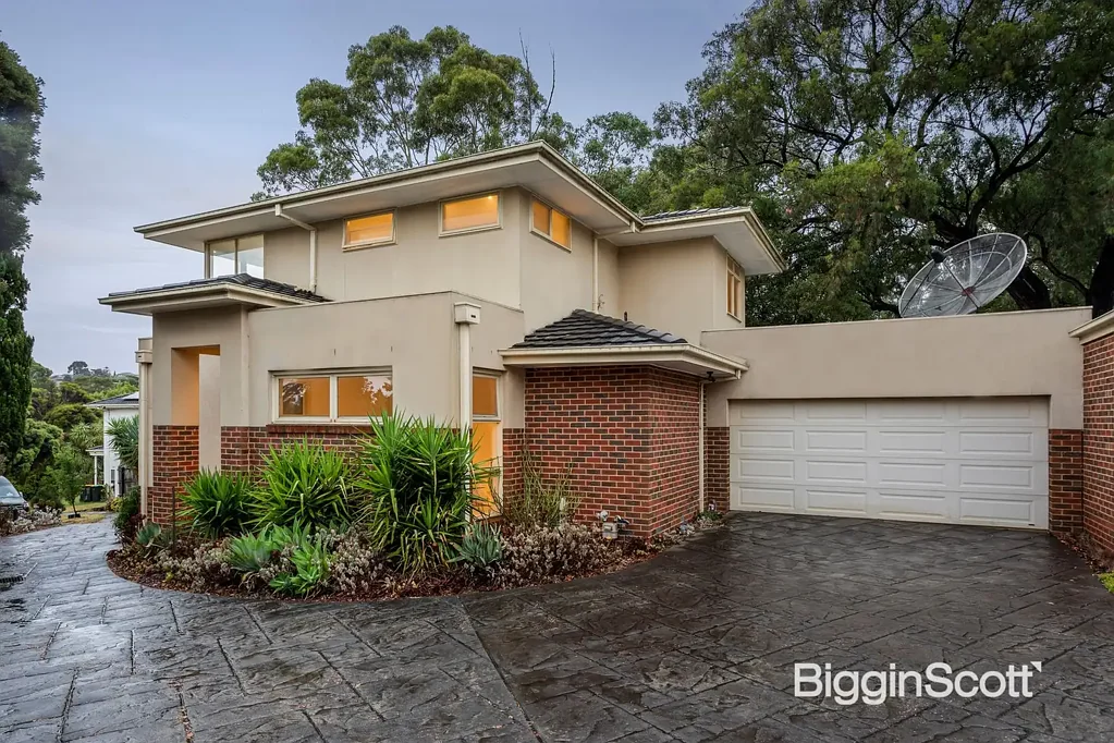1/1 Arnold Grove, Doncaster, VIC 3108