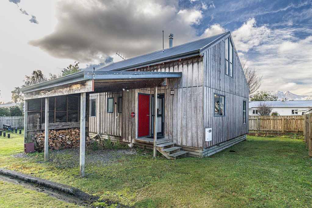 Ohakune 3Moenga Character chalet with future potential