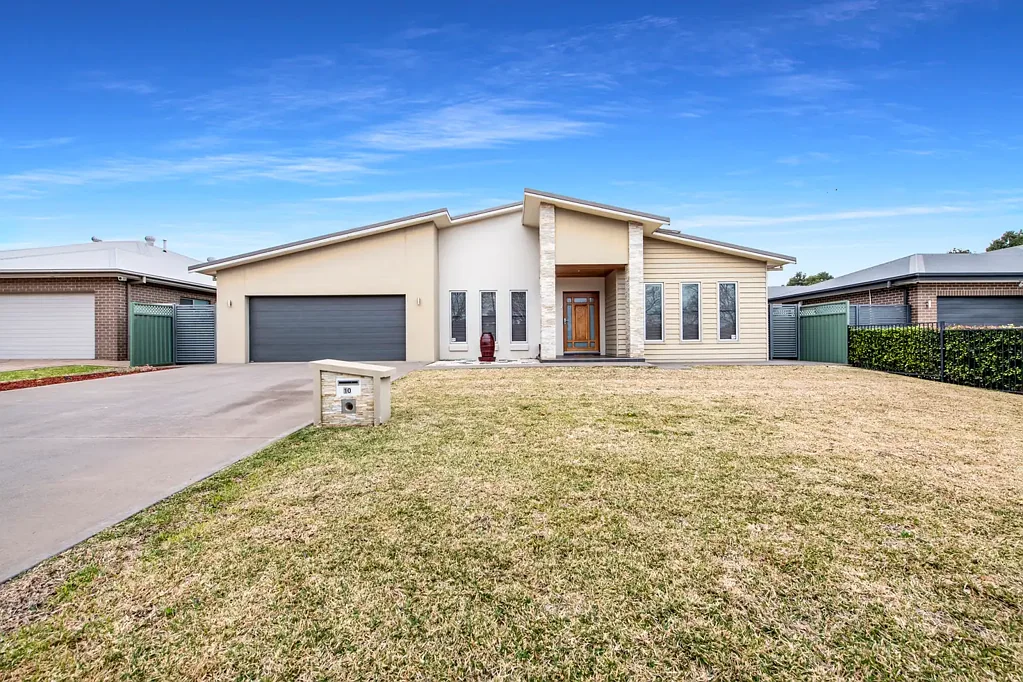 10 Southlakes Parade, Dubbo, NSW 2830