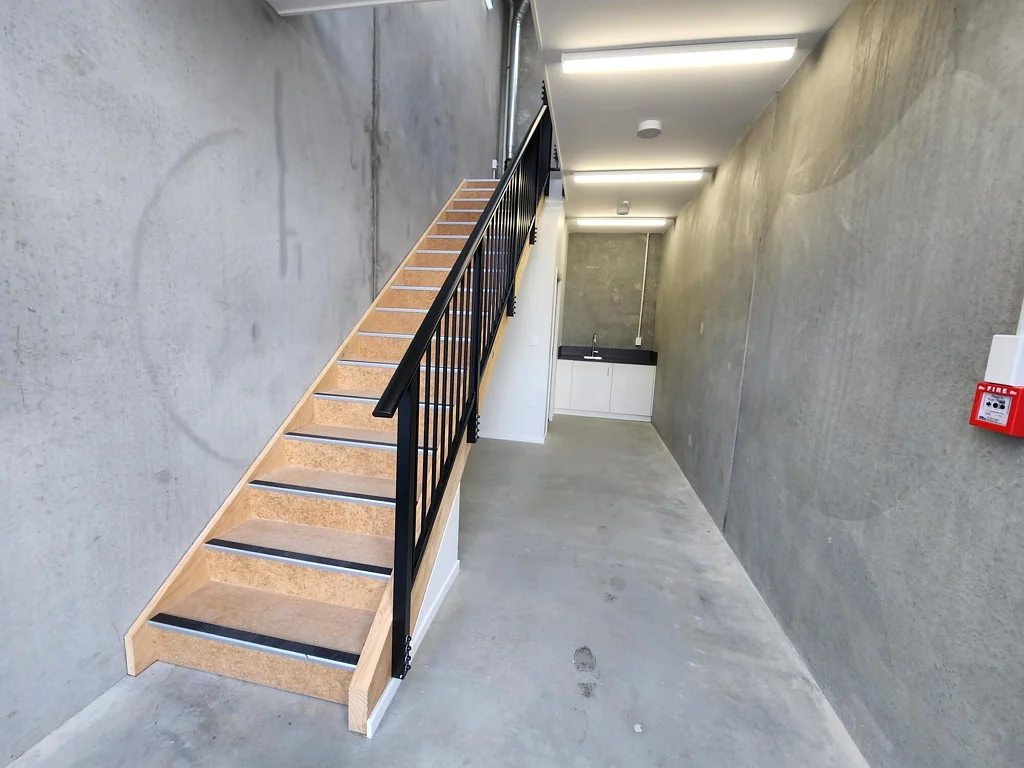 Mount Wellington  Gem Office/Retail by Sylvia Park