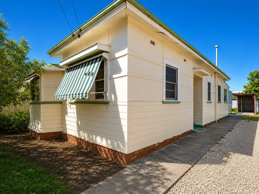 Quiet Living Just Minutes from Town