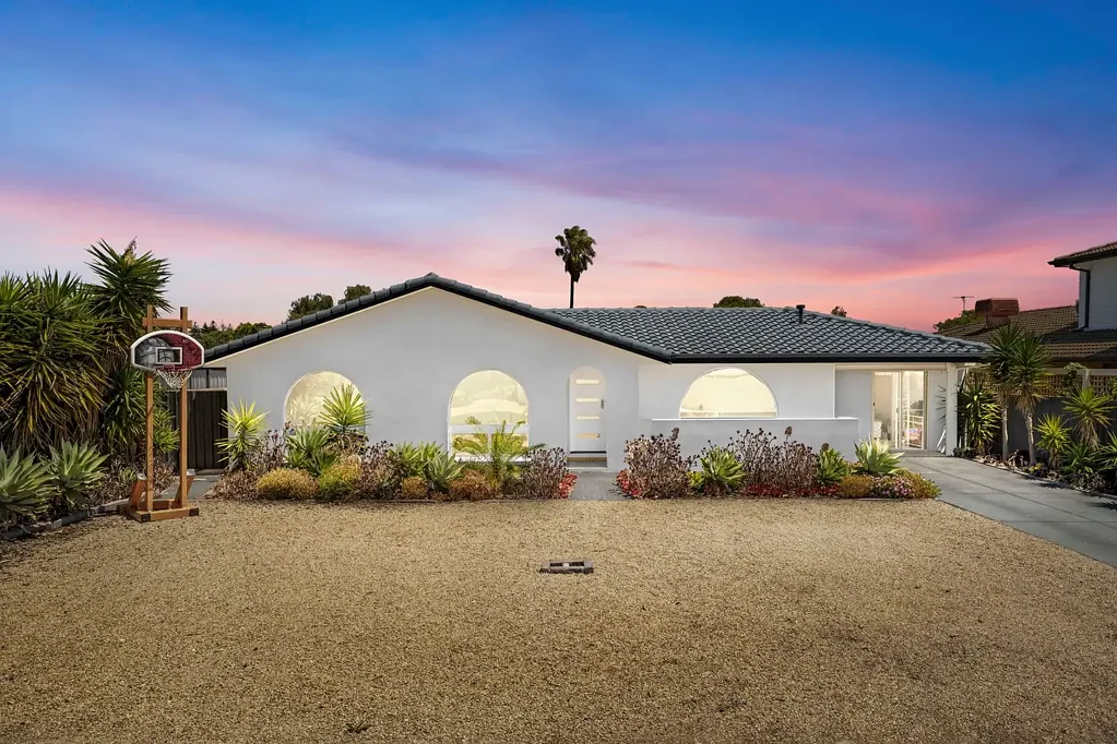 4 Beaufort Street, North Haven, SA 5018