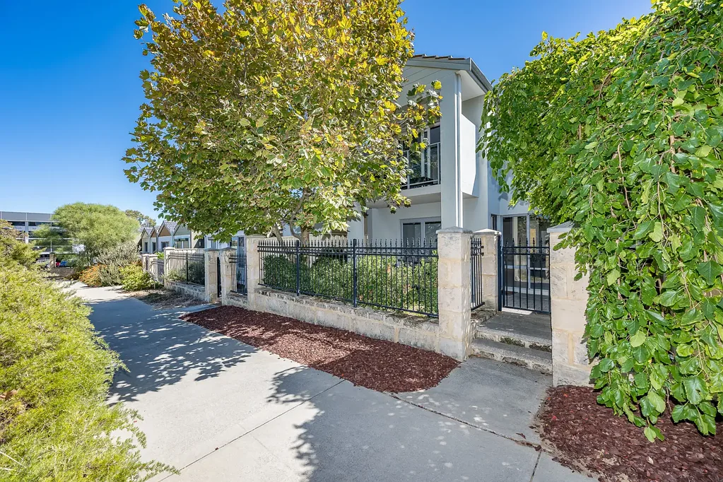 34 Nashville Loop, Currambine, WA 6028