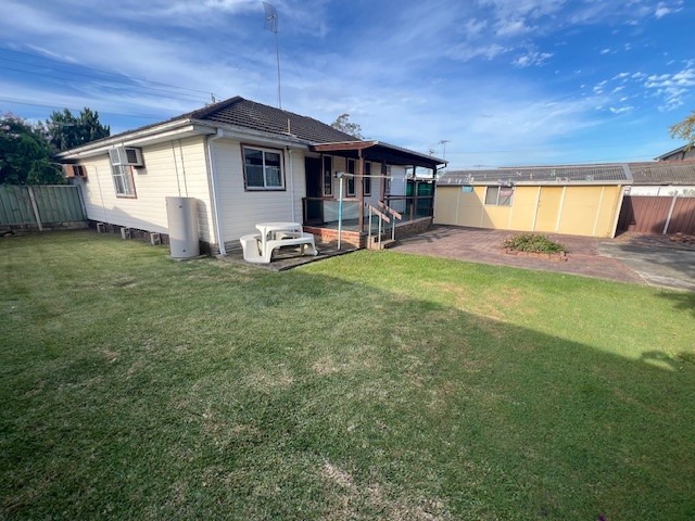 4 ALBERT ST, LURNEA NSW 2170, 0 rūma, 0 rūma horoi, House