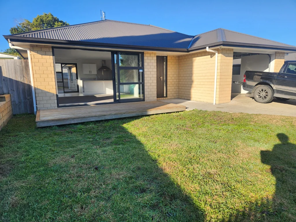 Tuakau - Easy Care 4 Bedroom, 2 Bathroom Home