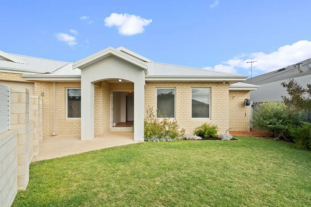 Halls Head 4部屋 The ultimate family home just moments from the beach
