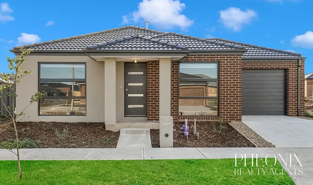 3 BEDROOM AND 2 BATHROOM & READY FOR YOU !!!